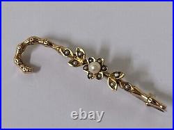 AN 18CT GOLD & PEARL VICTORIAN NOVELTY WALKING CANE BROOCH. RefAood