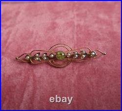 Victorian antique 9ct 375 gold peridot and seed pearl brooch 2.2g